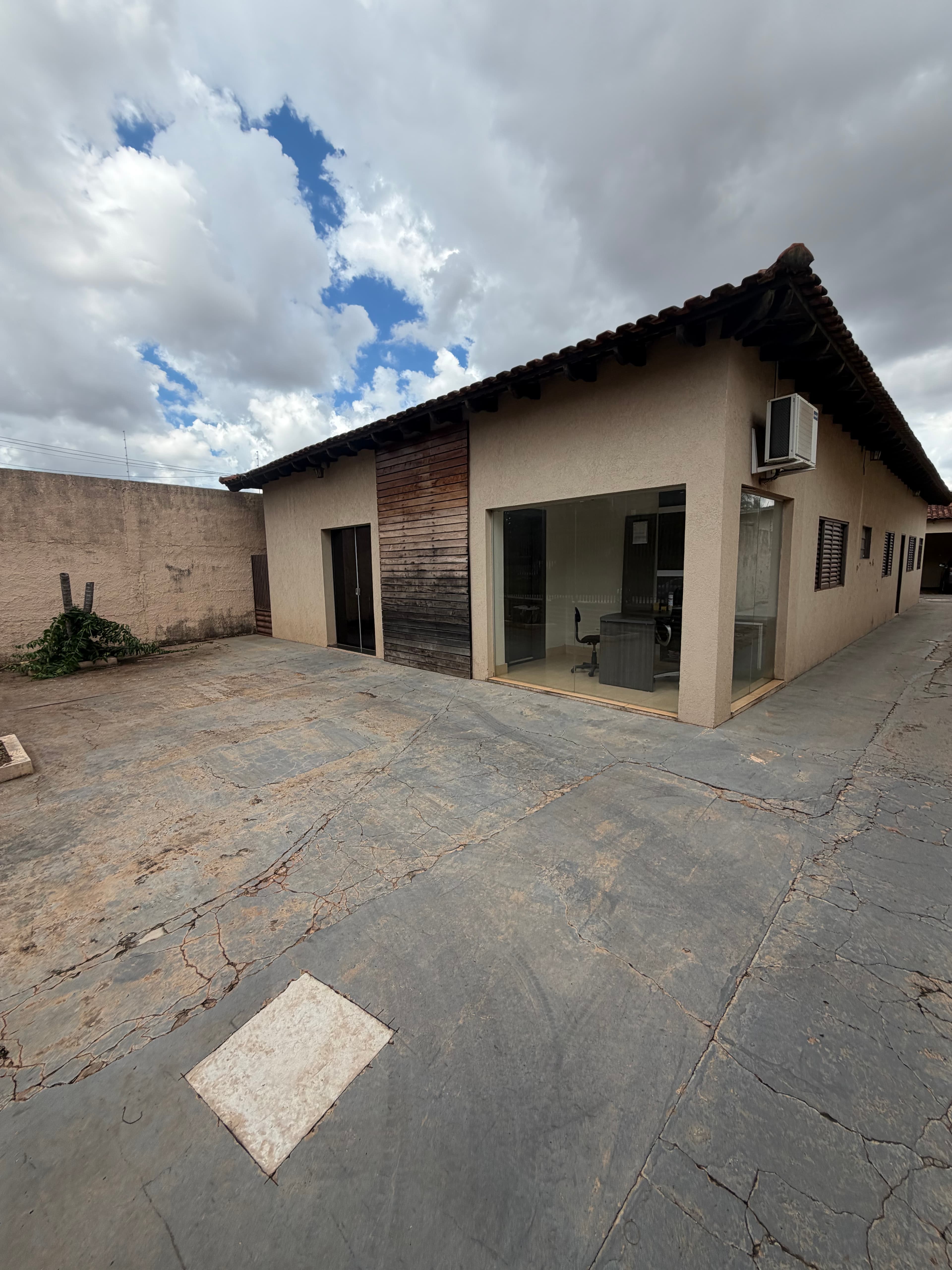 Casa Alugel para comércio ou residencial 